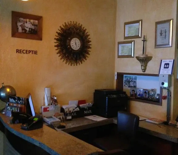 מלון Centraal ארנהיים