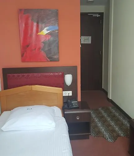 Centraal 3* ארנהיים